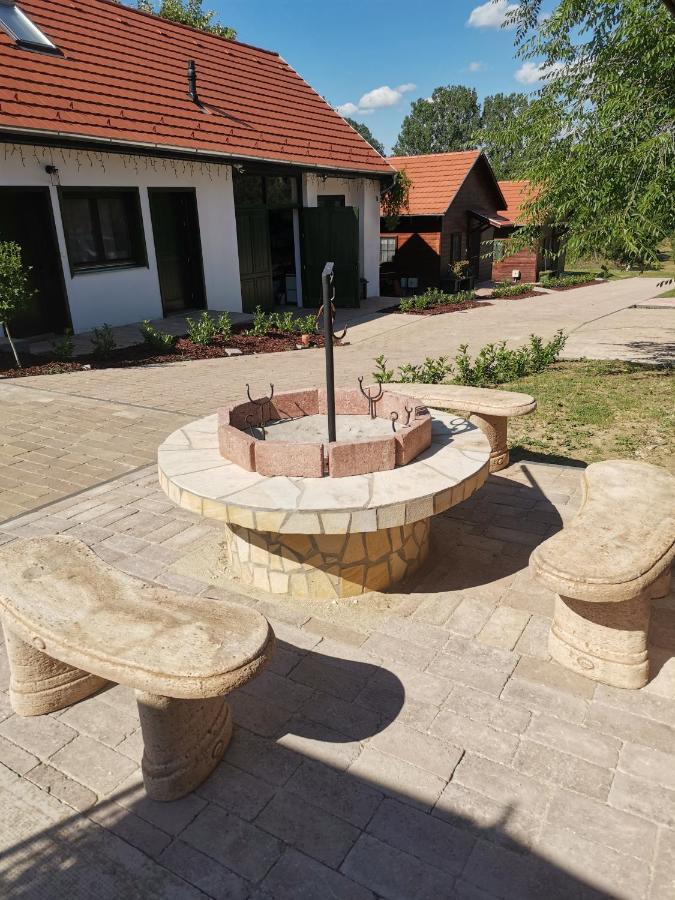 Novák porta vendégház-Tab, Zala Exterior foto